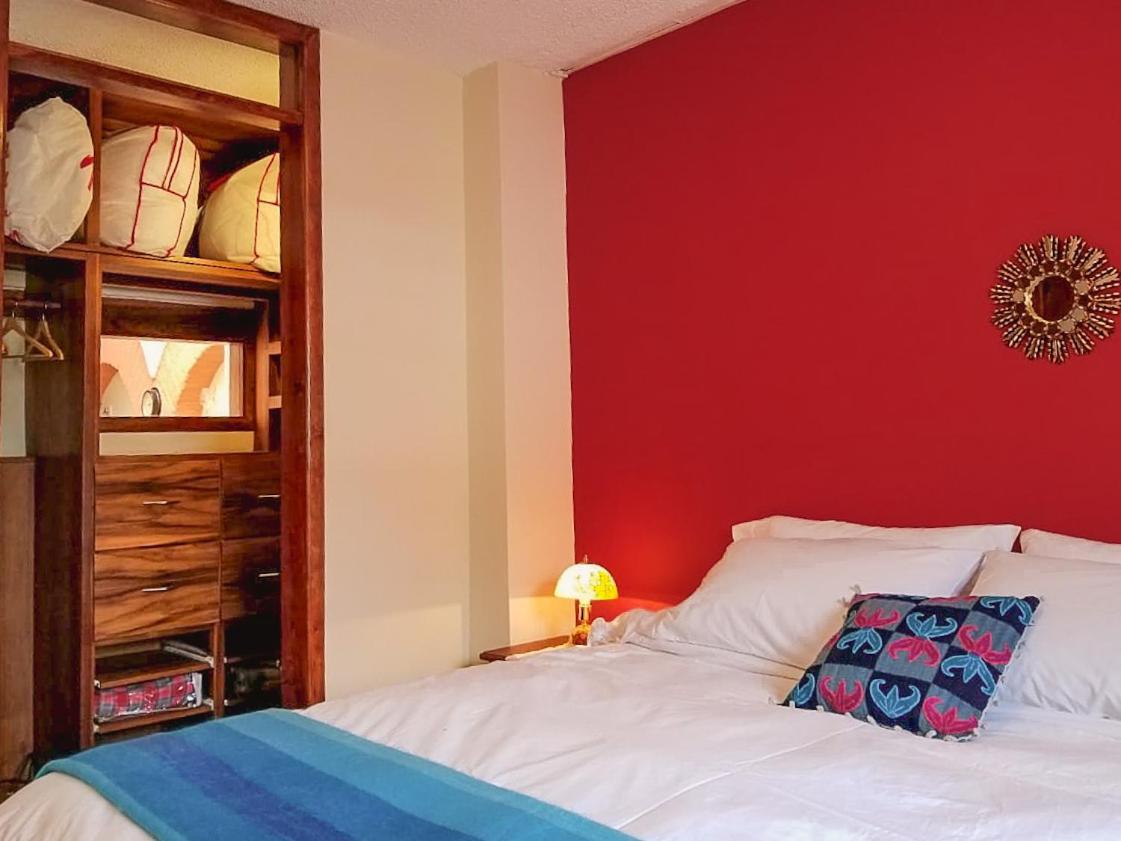 Casa Lunaloma - Boutique Apartments Quito Room photo